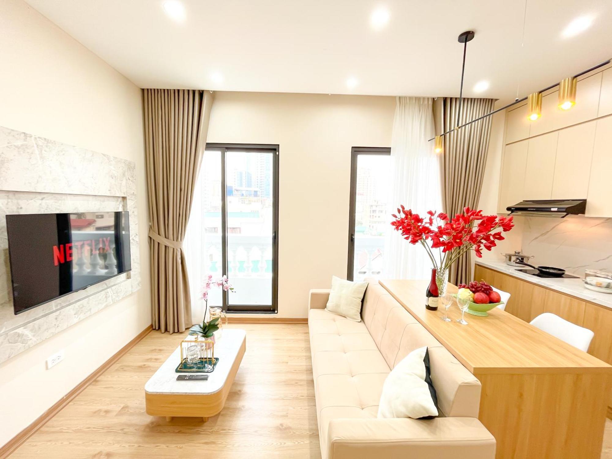 Amazing Housing Lac Long Quan Hanoi Zewnętrze zdjęcie