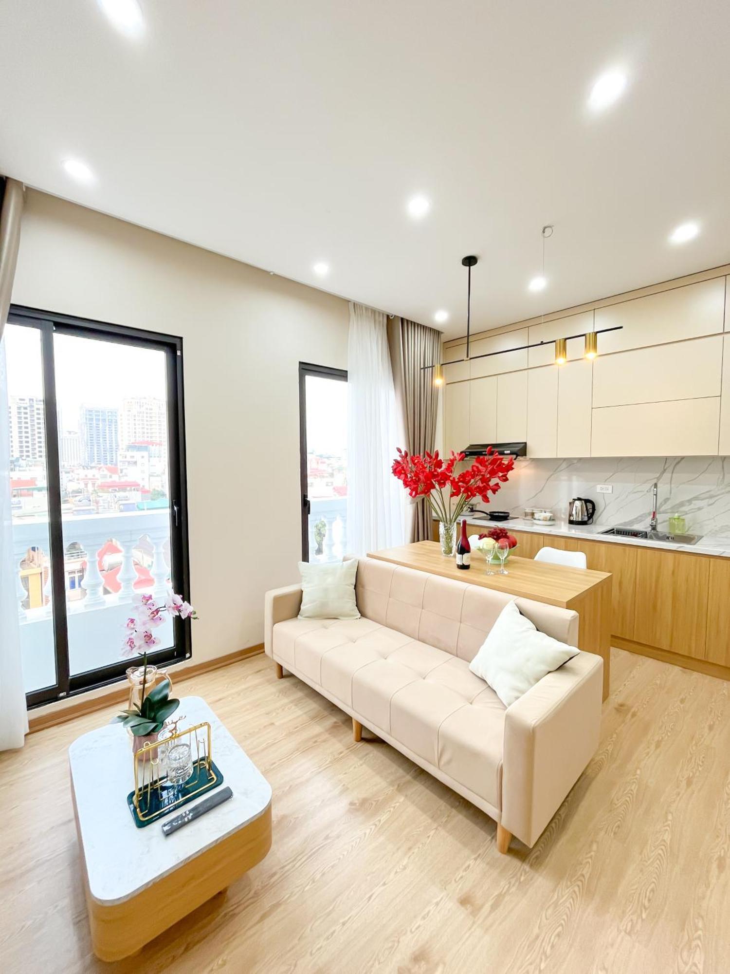 Amazing Housing Lac Long Quan Hanoi Zewnętrze zdjęcie