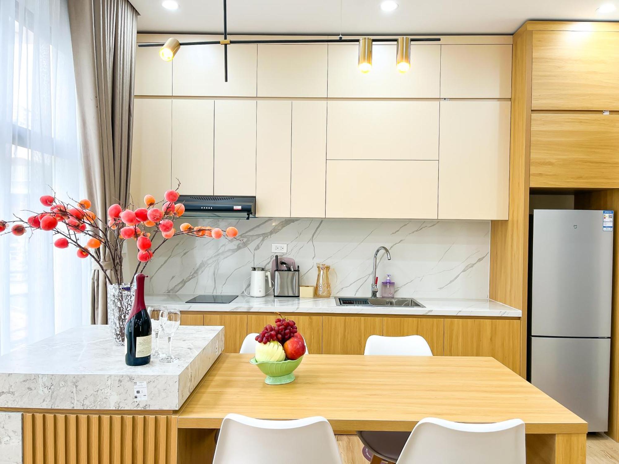 Amazing Housing Lac Long Quan Hanoi Zewnętrze zdjęcie