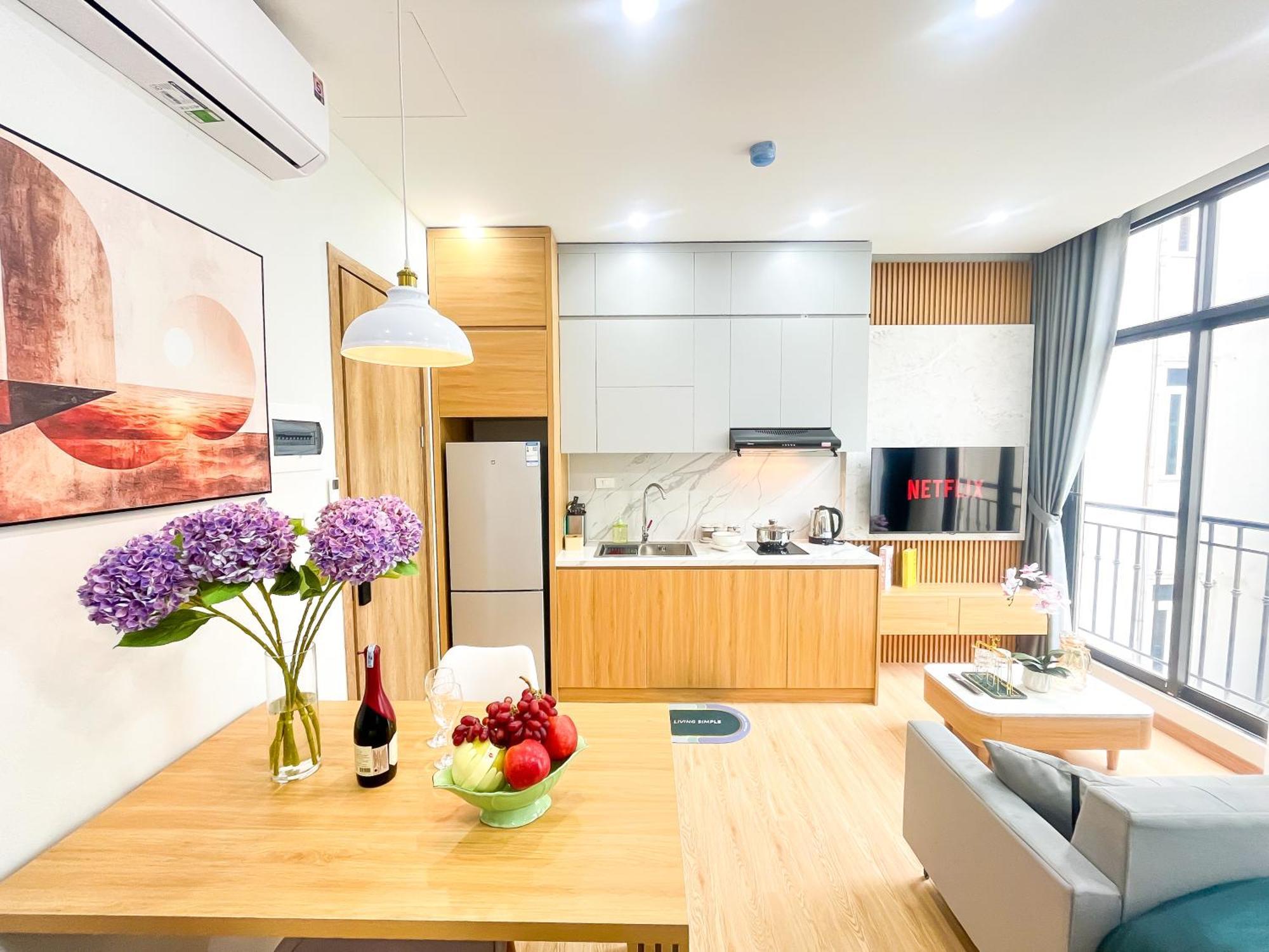 Amazing Housing Lac Long Quan Hanoi Zewnętrze zdjęcie